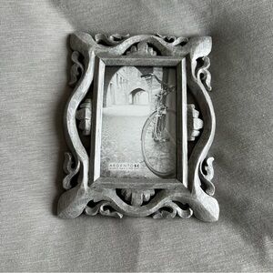 NEW Argento SC Distressed Frame in Gray